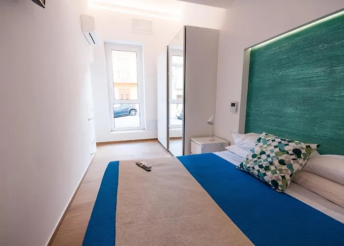 White Home