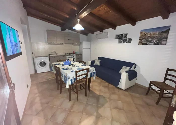 Blunda Holiday Home